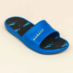 Sandale Claquette Piscine Enfant SLAP 500 PRINT Croco Bleu Noir -Nager NABAIJI sandale de piscine enfant slap 500 derby blanc noir 1